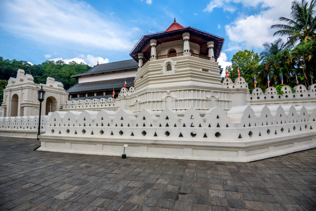 temple of the sacred tooth relic 2023 11 27 04 51 49 utc - Delux Holidays -